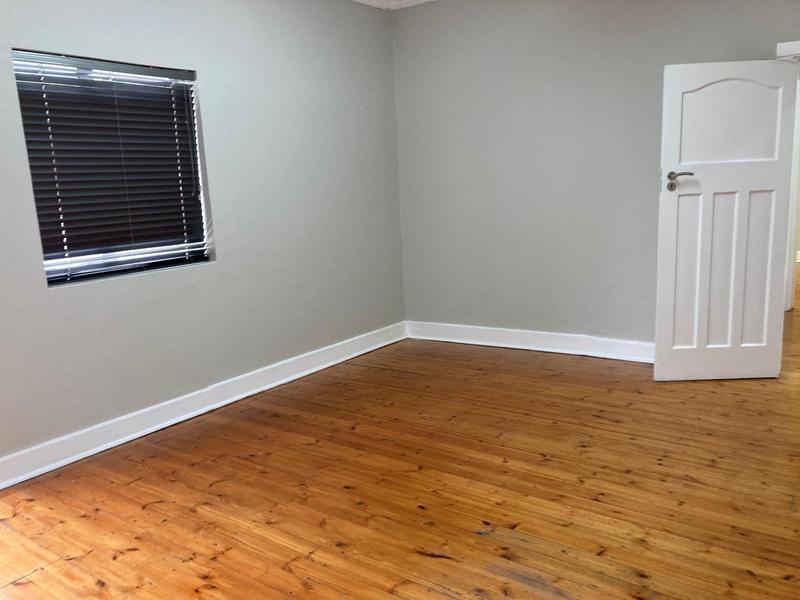 To Let Commercial Property for Rent in Newton Park Eastern Cape